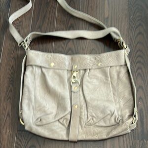 Maurizio Taiuti Tan and Gold Crossbody Bag with Slouchy Design